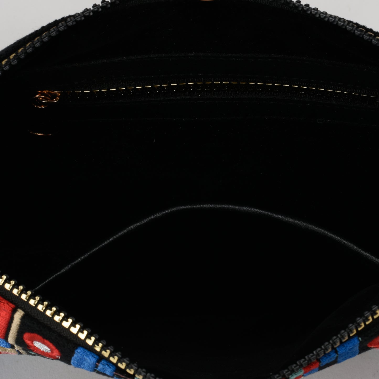Black Majestic Clutch