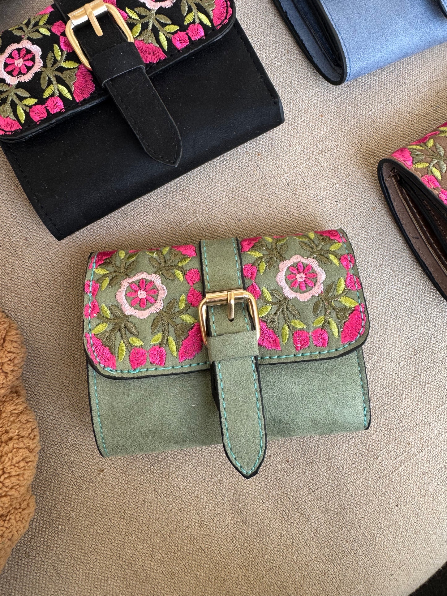 Mint carrymoney wallet