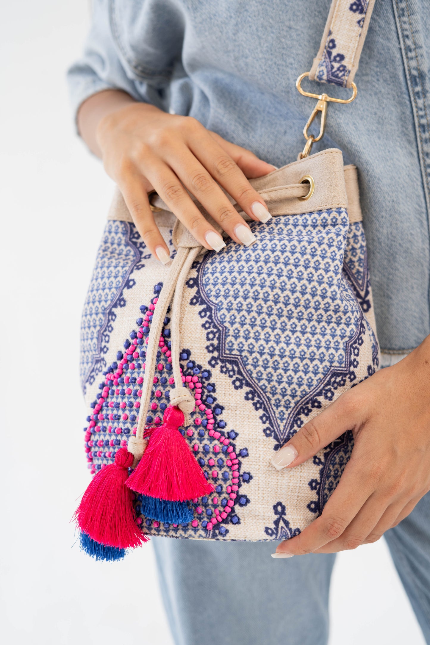 Azraq Crossbag