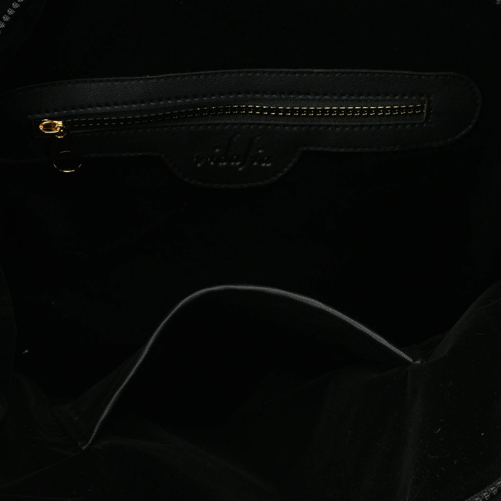 Black weekender
