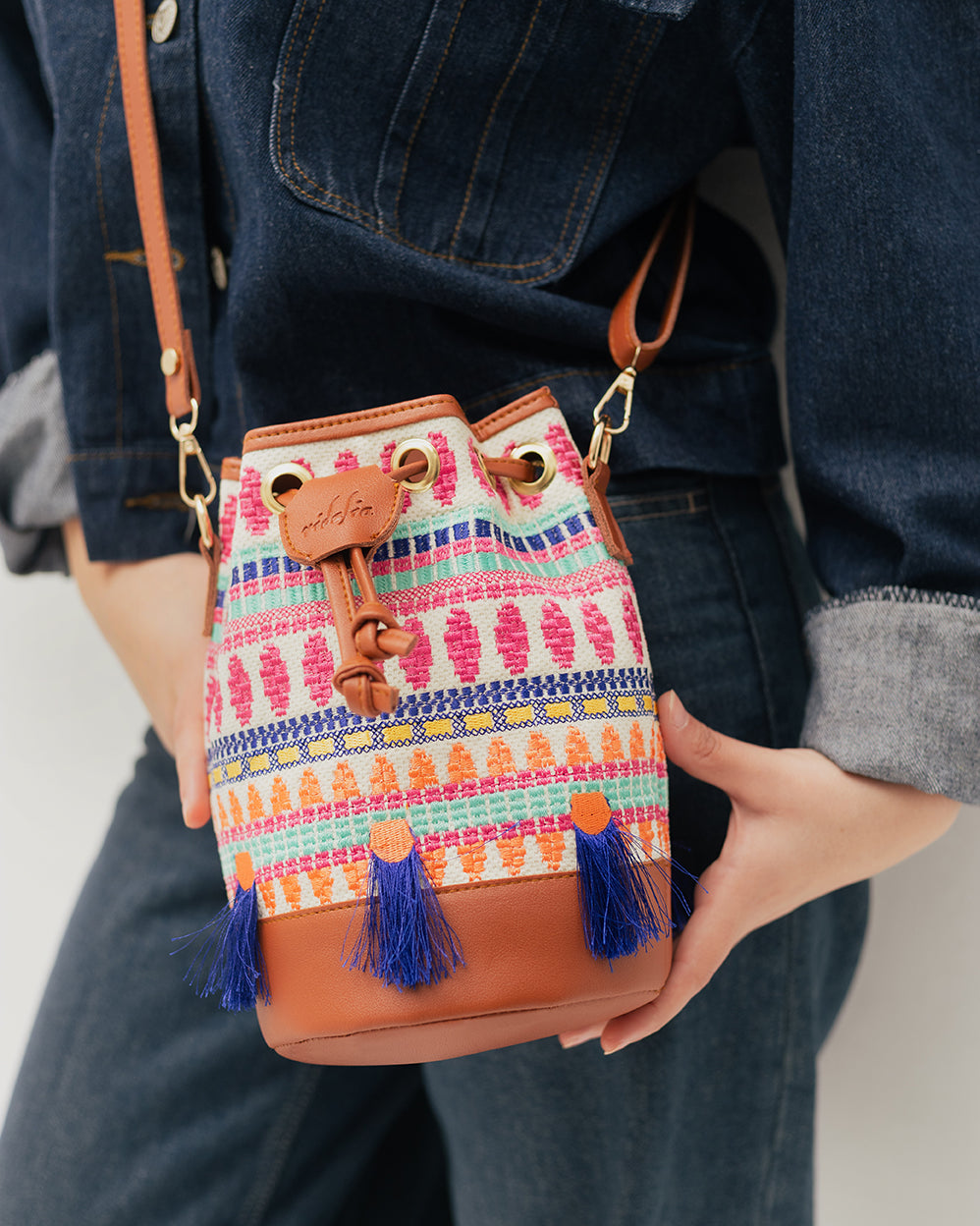 Livia Fringe Crossbag