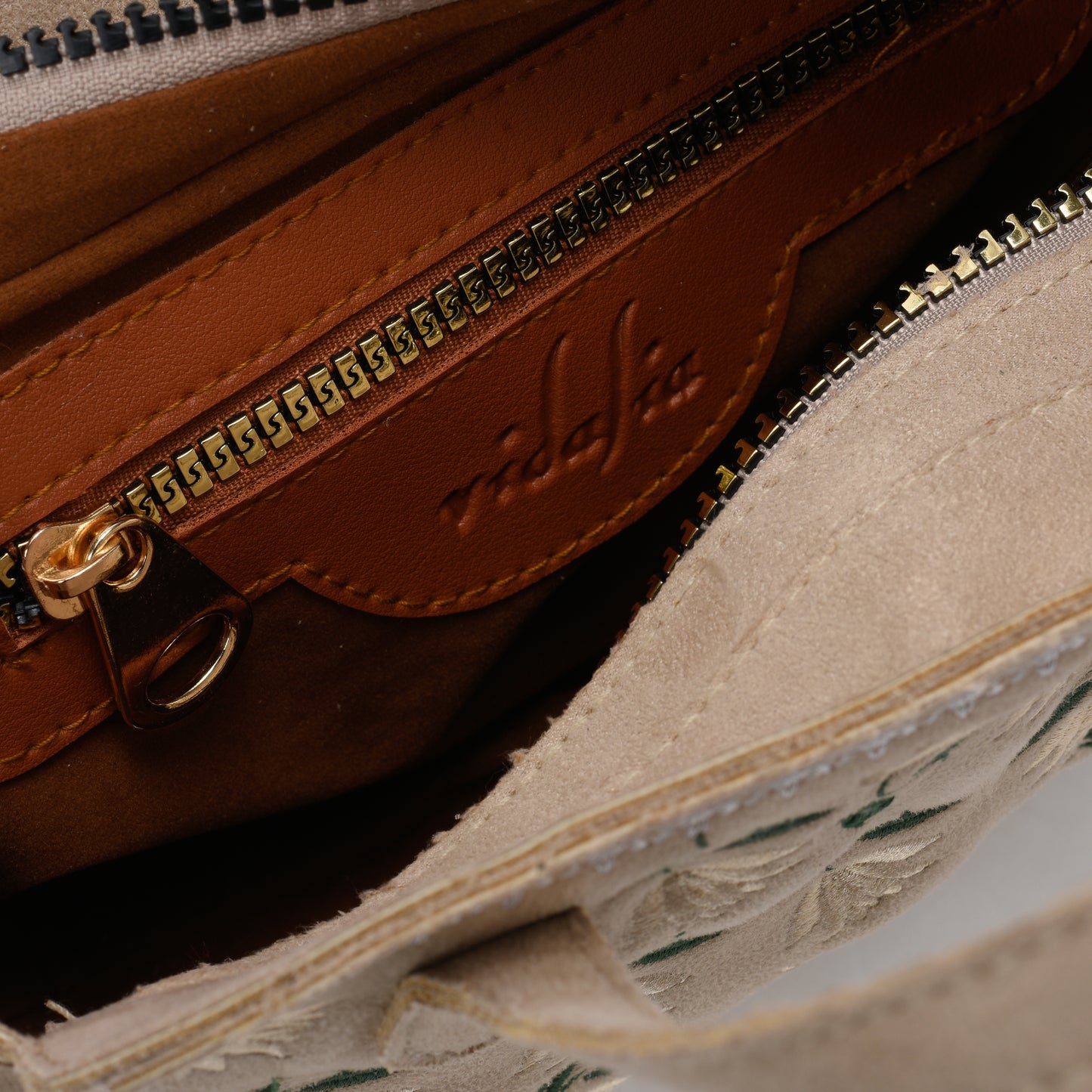 Sage Crossbag
