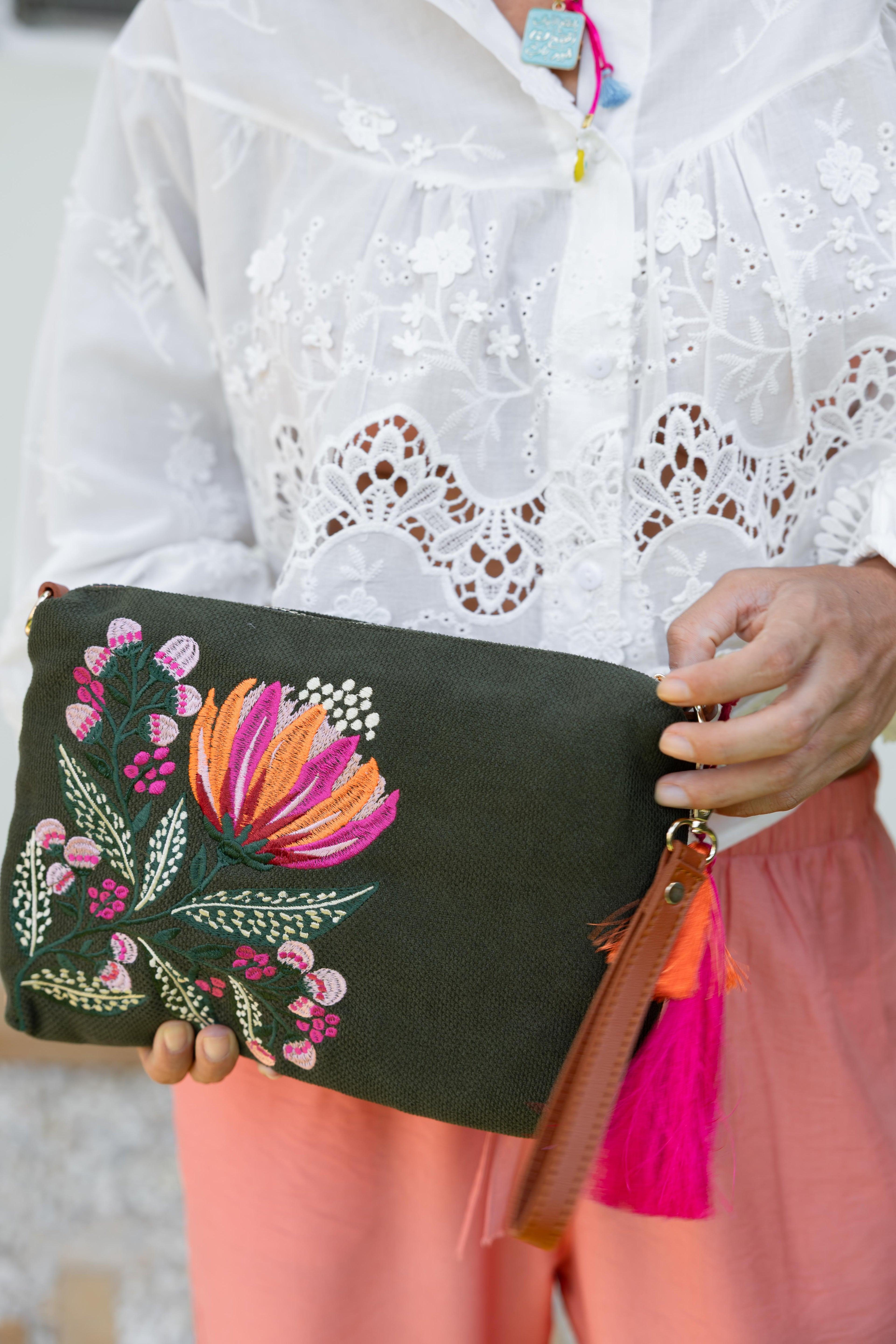 Olive Clutch