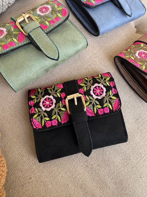 Black carrymoney wallet