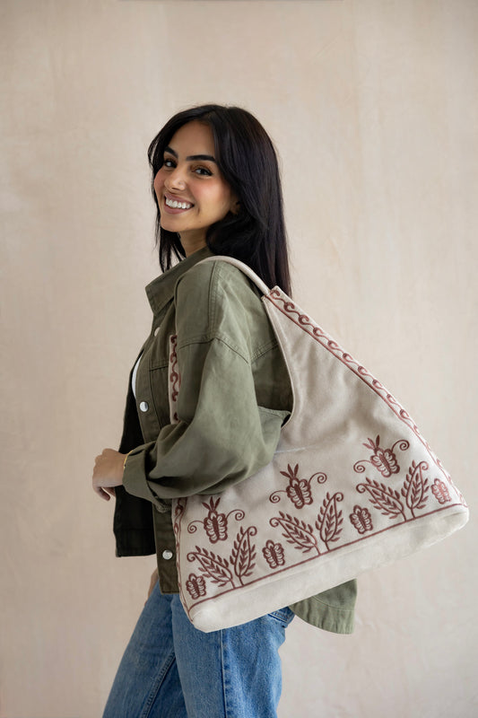 Offwhite Soft Bloom Totebag