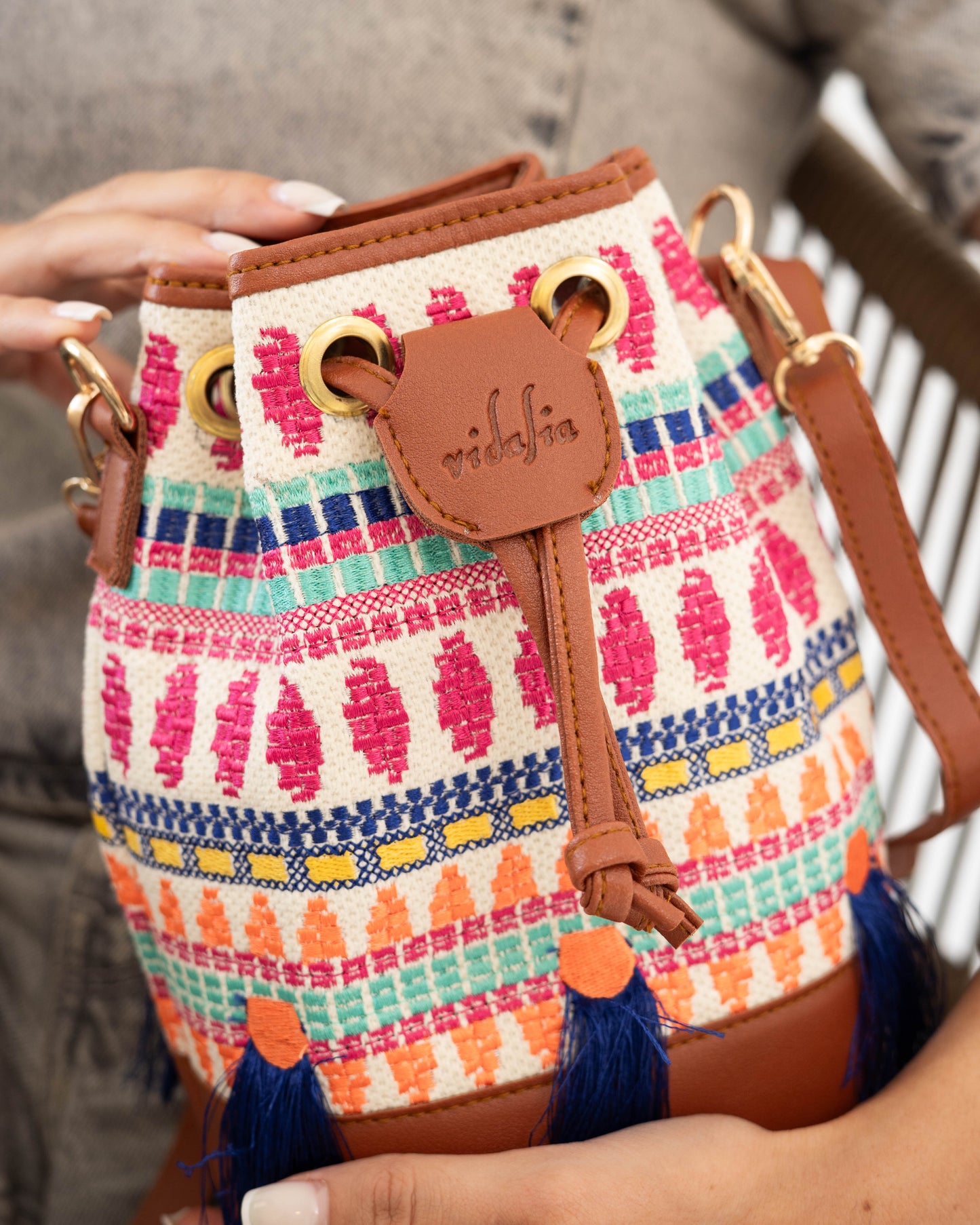 Livia Fringe Crossbag