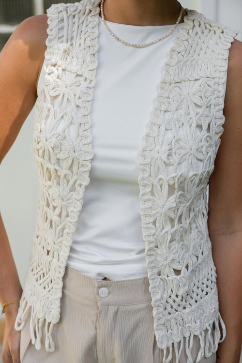 Aria Vest in Offwhite